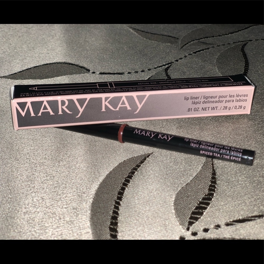 Mary Kay® Lip Liner Spiced Tea